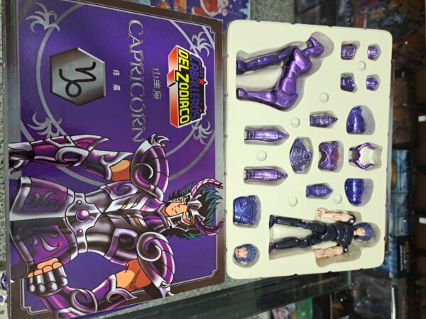 Shura de Capricornio Sapuris
Los Caballeros del Zodiaco