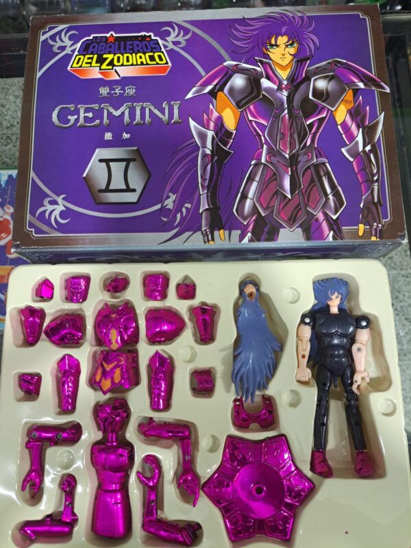 1000042736.jpg Saga de Géminis
Los Caballeros Del Zodiaco