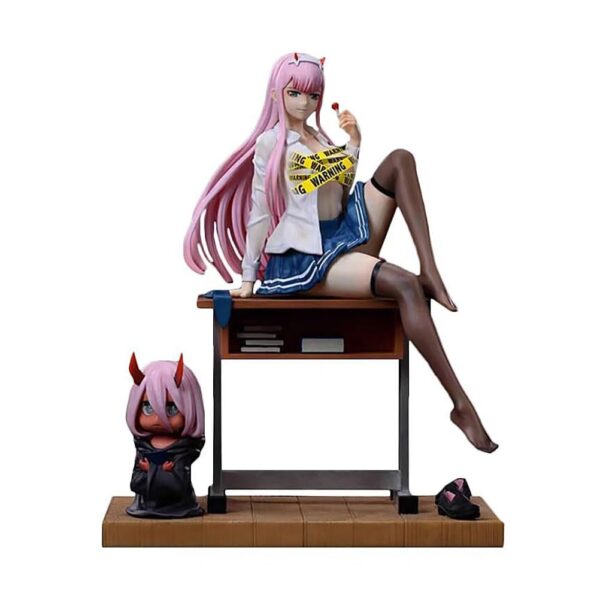 DARLING in the FRANXX 
Zero Two 250
Tamaño:24cm