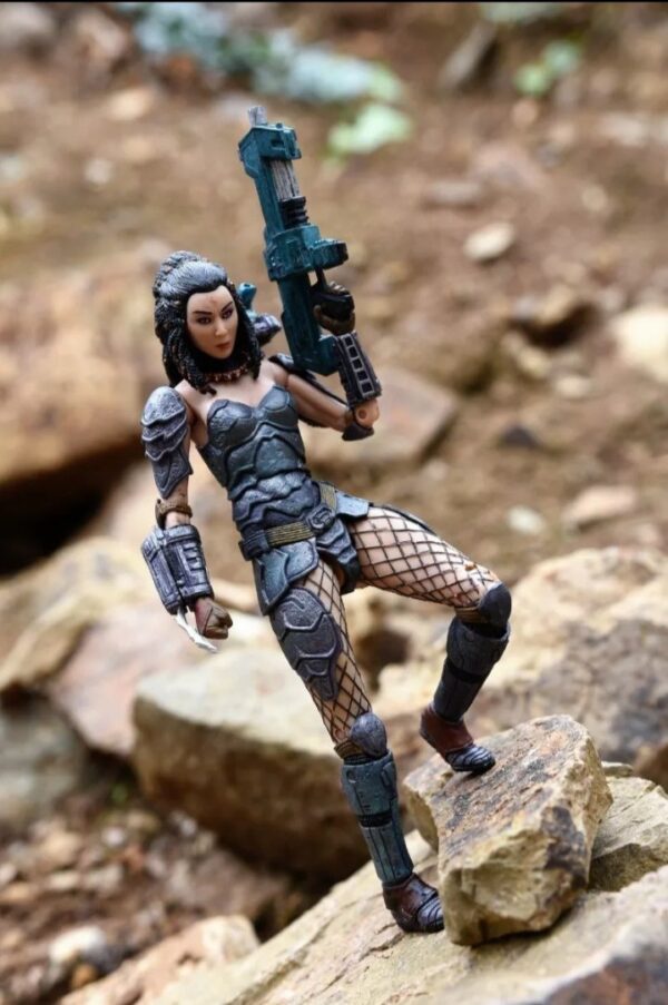 Depredador 
Machiko
Tamaño:18cm