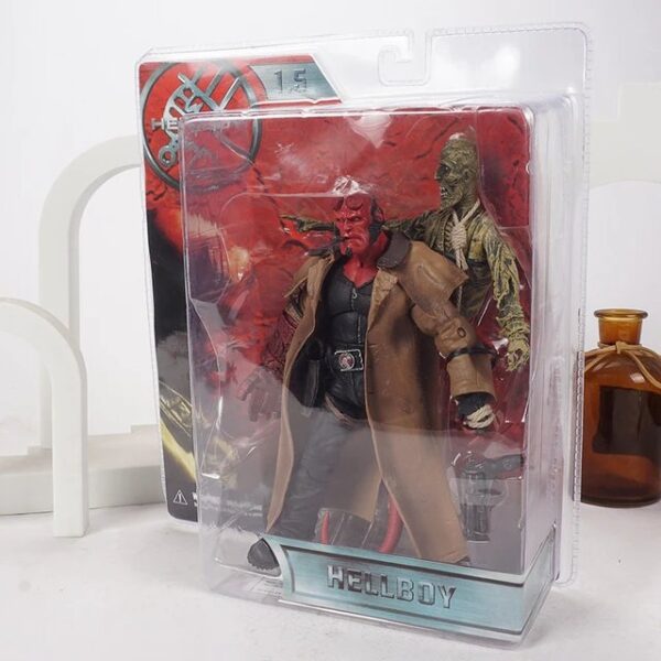 Hellboy o Anung Un Rama acompañado con Iván el cadáver 180
Tamaño 18cm