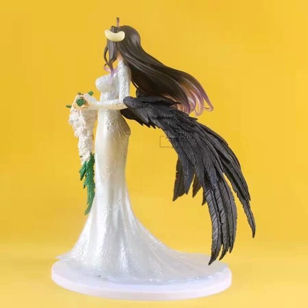 Albedo en su traje de novia 
Overlords 200
Tamaño:25cm