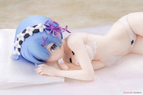 Figura Rem Sleep Sharing Blue Lencería 120
Re ZERO
Tamaño:27cm