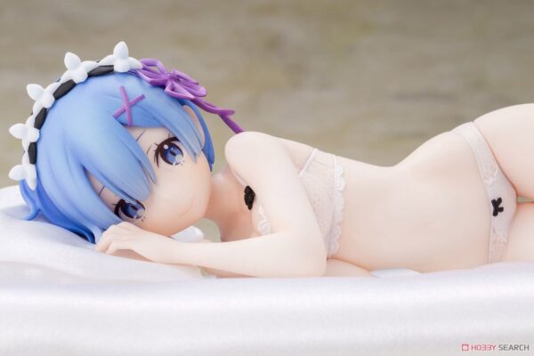 Figura Rem Sleep Sharing Blue Lencería 120
Re ZERO
Tamaño:27cm