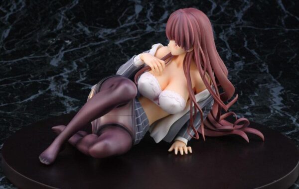 Akasaka Yuri 160
Tamaño:17.8cm