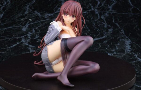 Akasaka Yuri 160
Tamaño:17.8cm