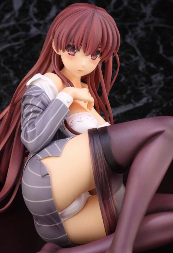 Akasaka Yuri 160
Tamaño:17.8cm