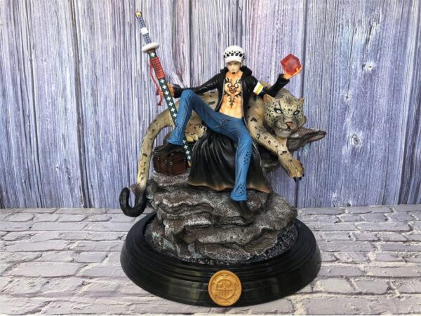 Law Snow Leopard
One Piece 570
Tamaño:27cm