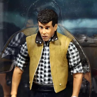 Carter J.Burku-Xenomorph Warrior
Aliens
Tamaño:carter 18cm-21cm Aliens