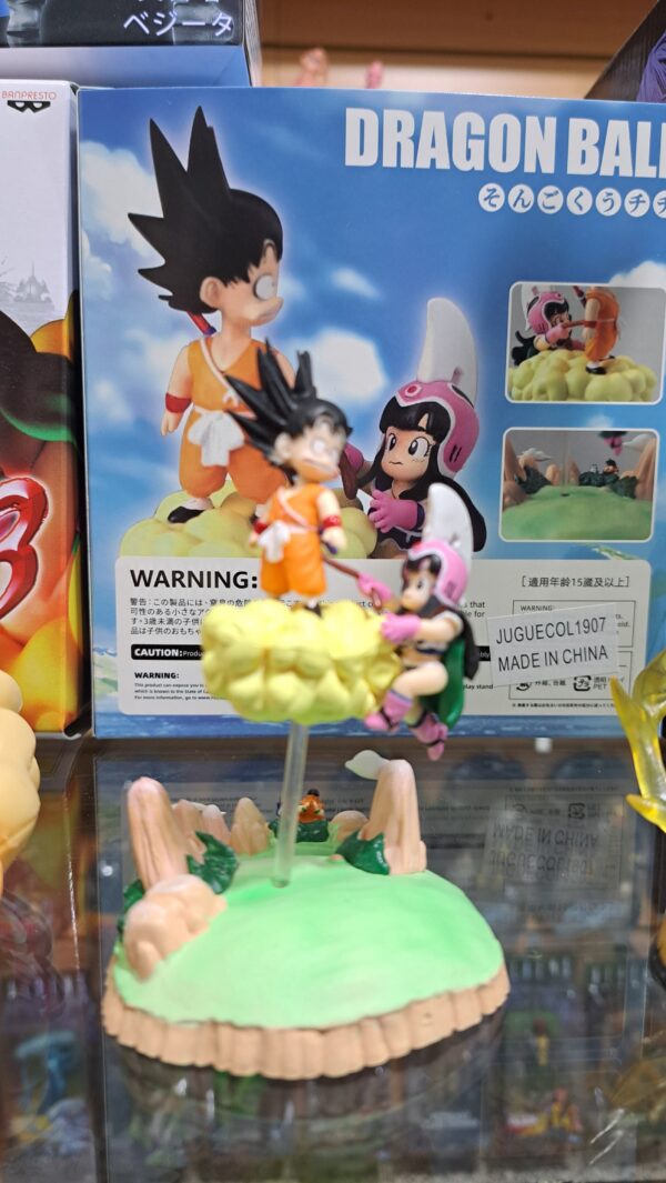 Goku y milk en la nube 50- 10.5 cm altura
