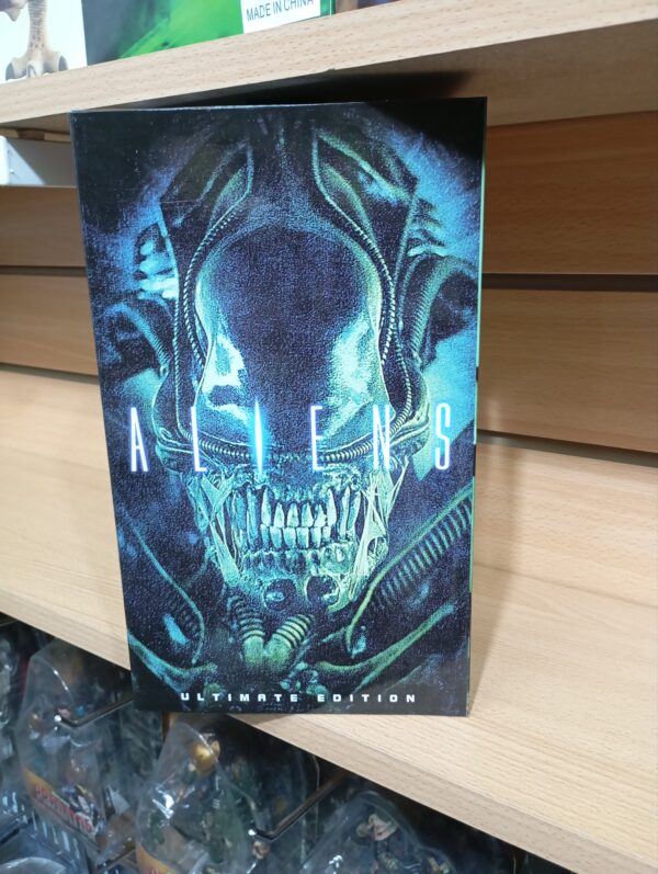 Xenomorph ORIGINAL NECA 
Aliens Ultimate
Tamaño:17.78cm
