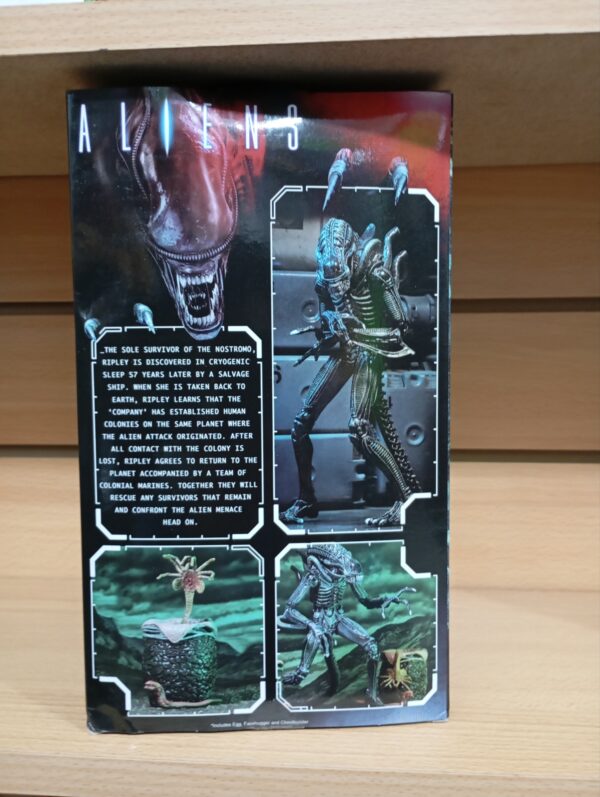 Xenomorph ORIGINAL NECA 
Aliens Ultimate
Tamaño:17.78cm