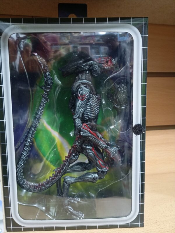 Night Cougar Alien ORIGINAL NECA 
Alien
Tamaño:20.32cm