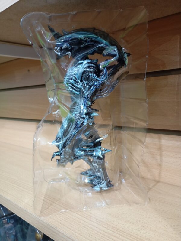 Rhino Alien ORIGINAL NECA 
Alien
Tamaño:25cm