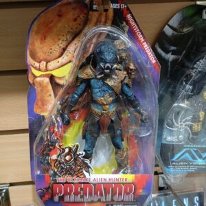 Ultime Hunter
Nightstorm Predator
Tamaño:22cm