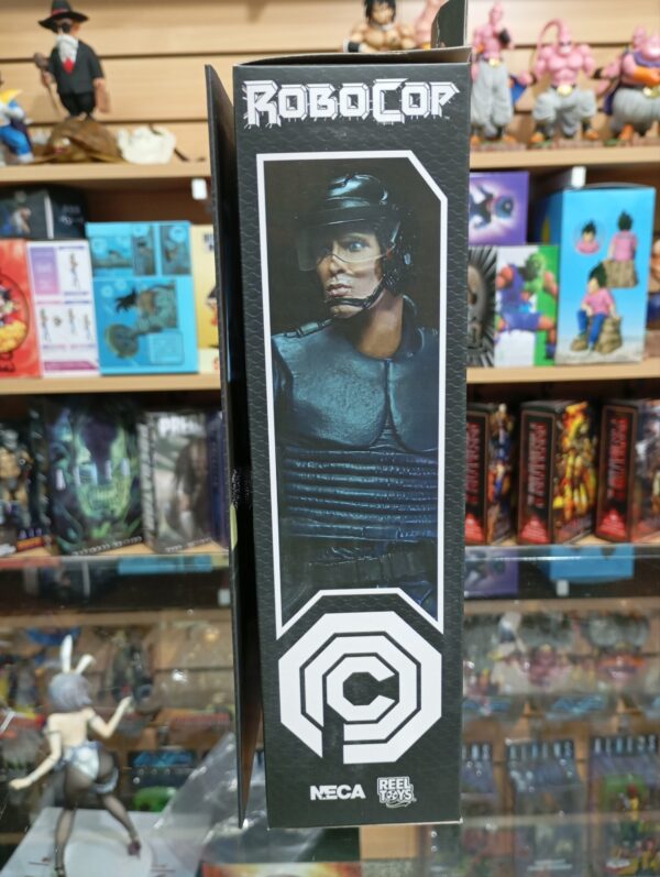 Alex J. Murphy
RoboCop Ultimate
Tamaño:17cm