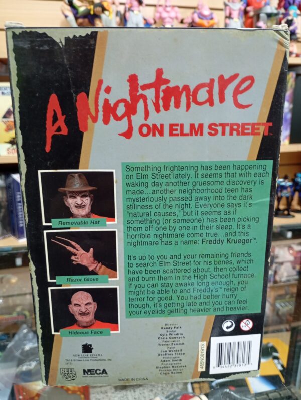 Freddy Krueger
A Nightmare on Elmstreet
Tamaño:18cm