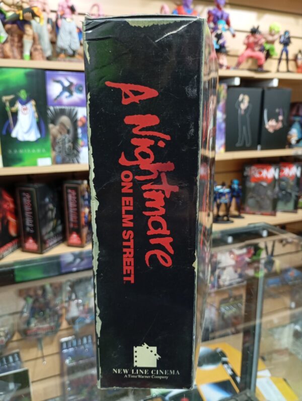 Freddy Krueger
A Nightmare on Elmstreet
Tamaño:18cm
