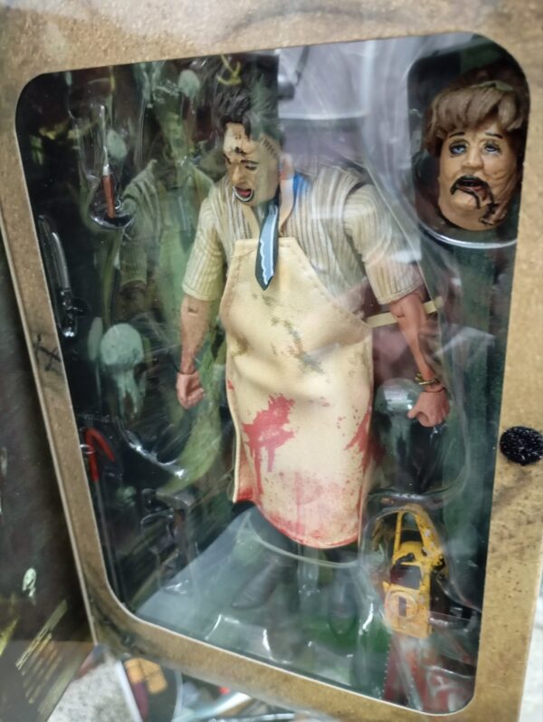 Leatherface 40 Aniversario Retro the Chainsaw Massacre 235
Tamaño:20cm
