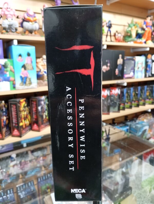PENNYWISE ACCESSORY SET
IT