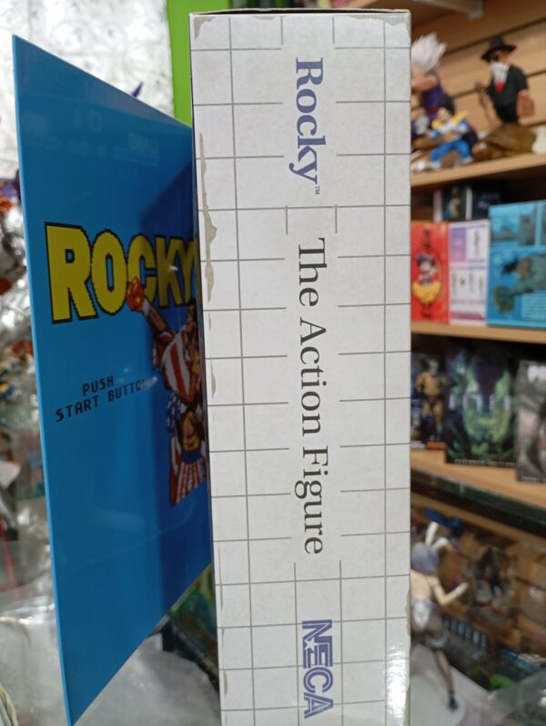 Rocky
Arcade
Tamaño16cm