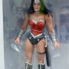 Wonder Woman
DC Comics 
Tamaño:18cm