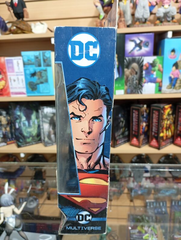 Superman 
DC Multiverse
Tamaño:18cm
