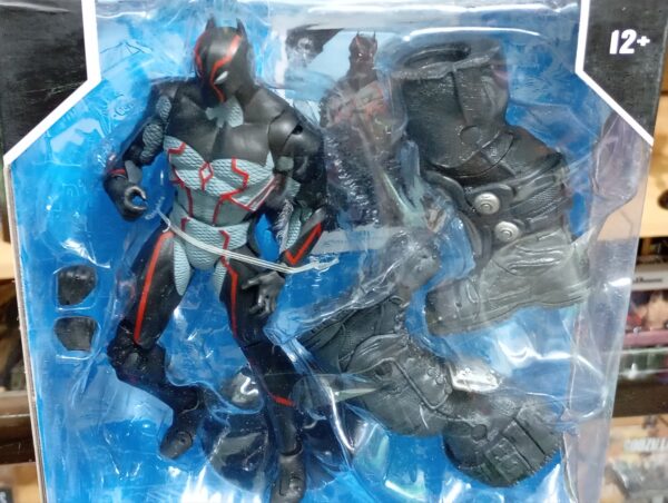 Omega
DC Multiverse
Tamaño:19cm