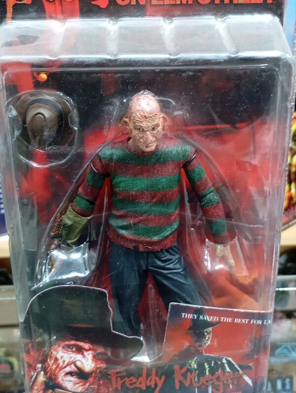 FREDDY KRUEGER
Tamaño:18cm