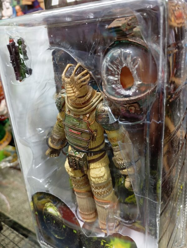 KANE - Aliens - ORIGINAL NECA 
Tamaño:17cm