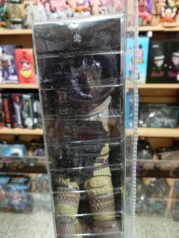 KANE - Aliens - ORIGINAL NECA 
Tamaño:17cm