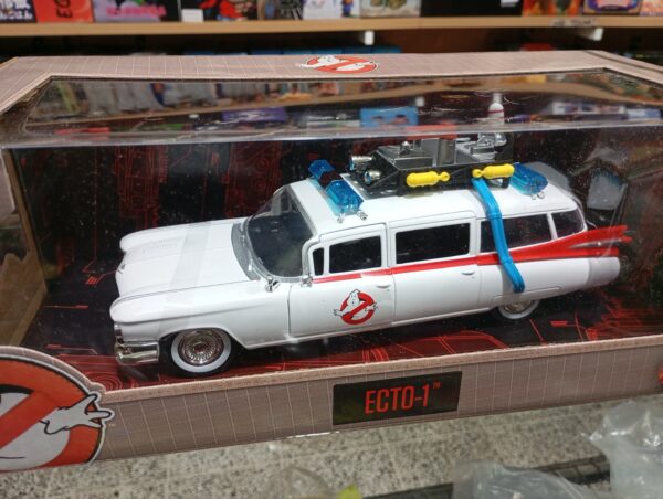 ECTO-1™ 27 auto 
Los Caza Fantasmas 👻