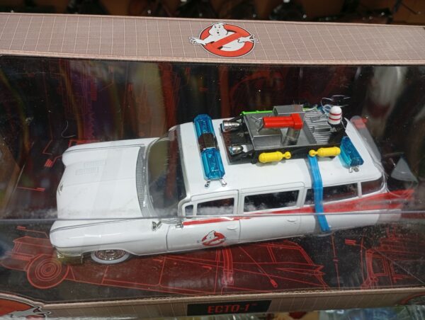 ECTO-1™ 27 auto 
Los Caza Fantasmas 👻
