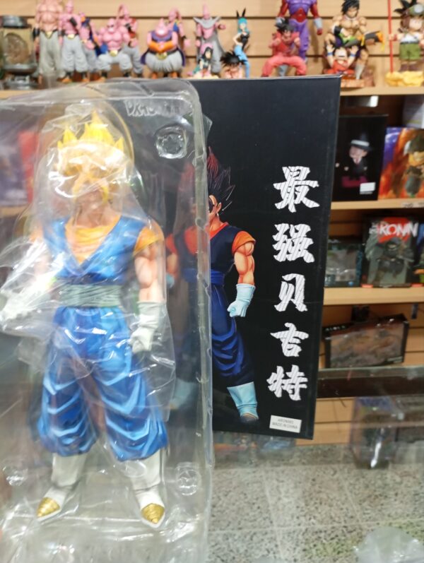 Vegetto Super Saiyan
Dragón Ball Z 220
Tamaño:32cm