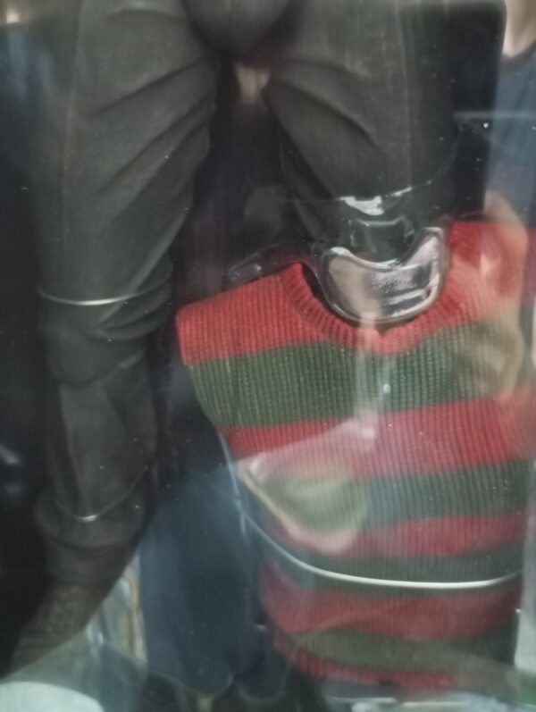 FREDDY Cruger
A Nightmare on Elm Street 3 Dream Warriors 600.12.9
Tamaño:48cm