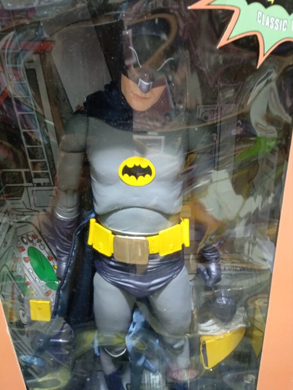 Batman
Classic TV Series 
DC Comics 145
Tamaño:48cm