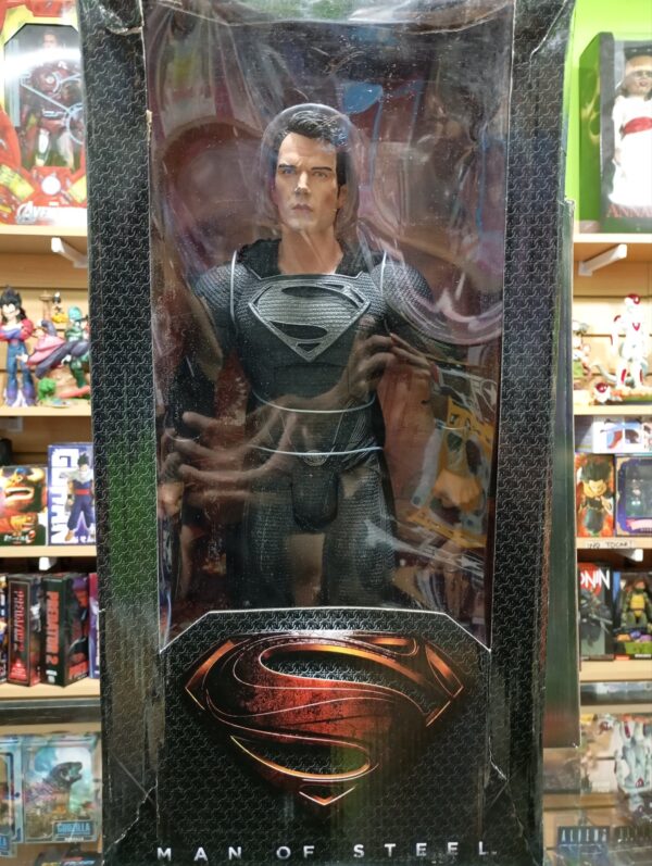 Superman
DC Multiverse
Man OF Steel
Tamaño:49cm