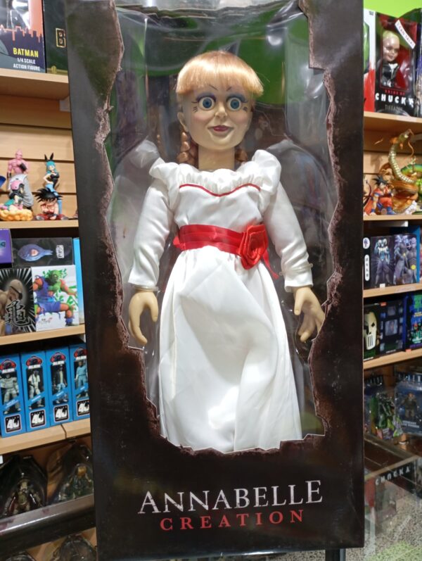 Annabelle
Cration 90
El Conjuro
Tamaño:47cm