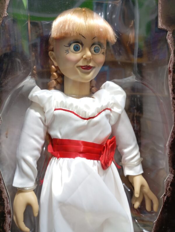 Annabelle
Cration 90
El Conjuro
Tamaño:47cm