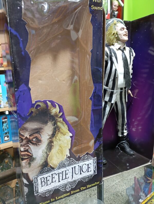 Beetle Juice
The name in Laughter Form The Hereafter 90
Tamaño:45cm