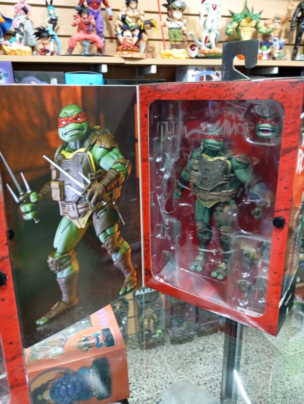 las tortugas ninjas original 
The Last Ronin Armored - Raphael
Tamaño: 17cm Armored - 16cm Raphael