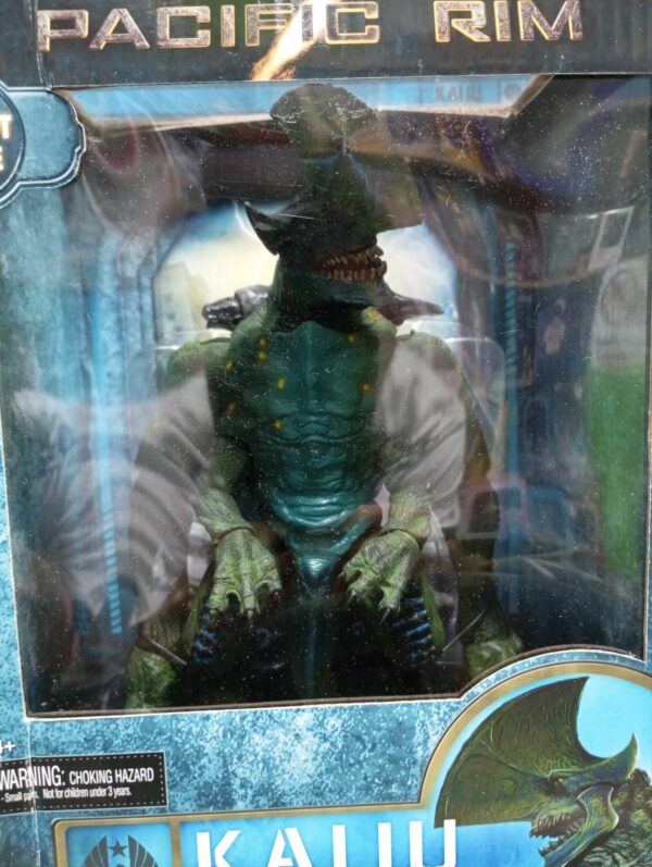 Kaiju Axehead
Pacific Rim
Tamaño:21cm