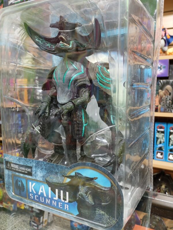 Kaiju Scunner
PACIFIC Rim
Tamaño:21cm