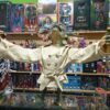 Gremlins tamaño real NECA 
Gremlins 0 dólares al tipo de cambio blue del día 
Tamaño:69cm de altura-74 de ancho