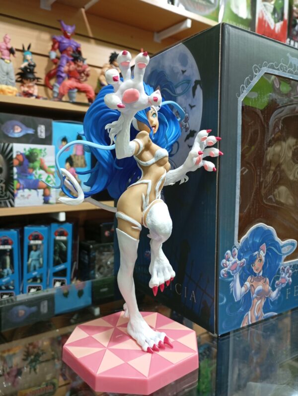 Felicia
ESTATUA DE BISHOUJO DE DARKSTALKERS 220
Tamaño:24cm