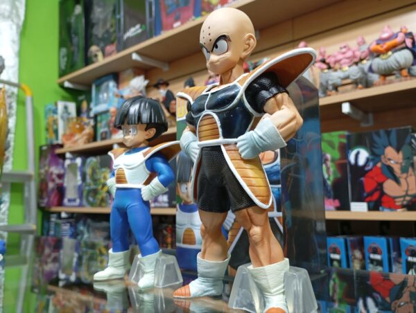 Gohan Y Krilin
Dragón Ball Z 140
Tamaño:16,5cm Gohan-20cm Krilin