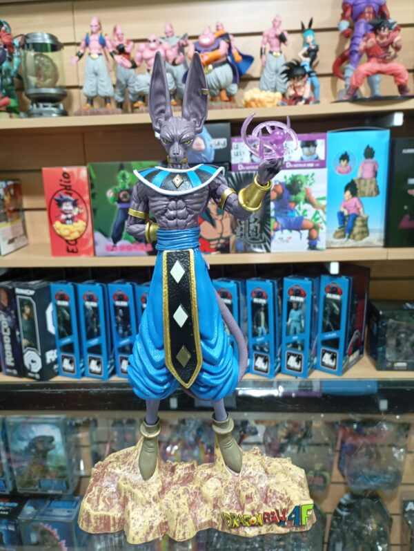 Wiss 70
Dragón Ball Z 
Tamaño:30cm