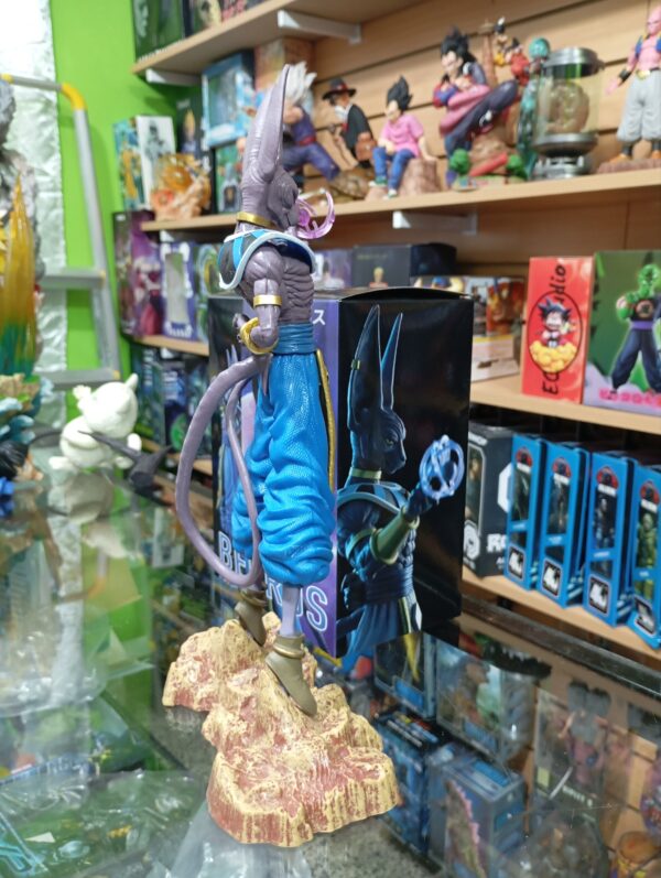 Wiss 70
Dragón Ball Z 
Tamaño:30cm