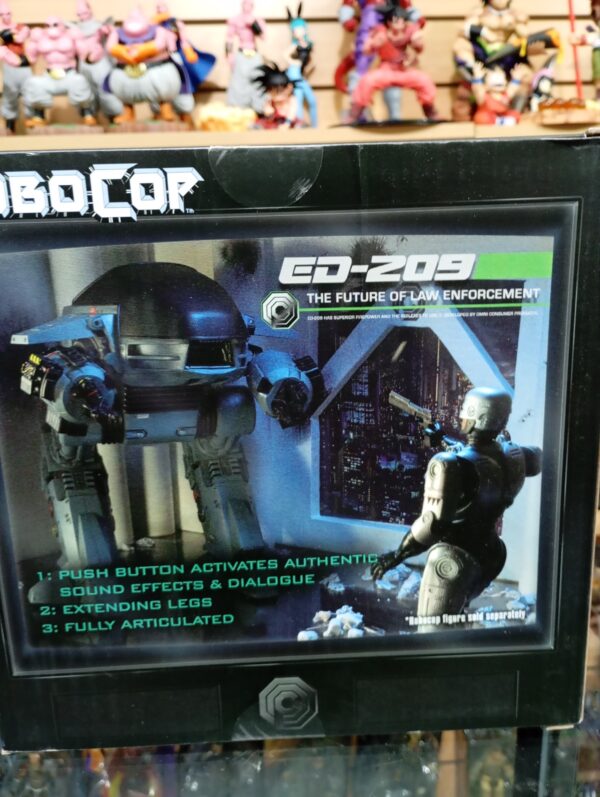 Ed-209 RoboCop NECA con sonidos igual a la película 0 USD AL TIPO DE CAMBIO BLUE DEL DÍA 
Tamaño:22cm