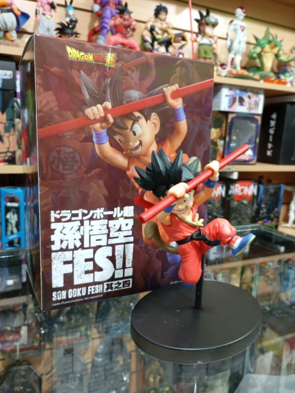 Goku
Dragón Ball Z 100
Tamaño:13cm